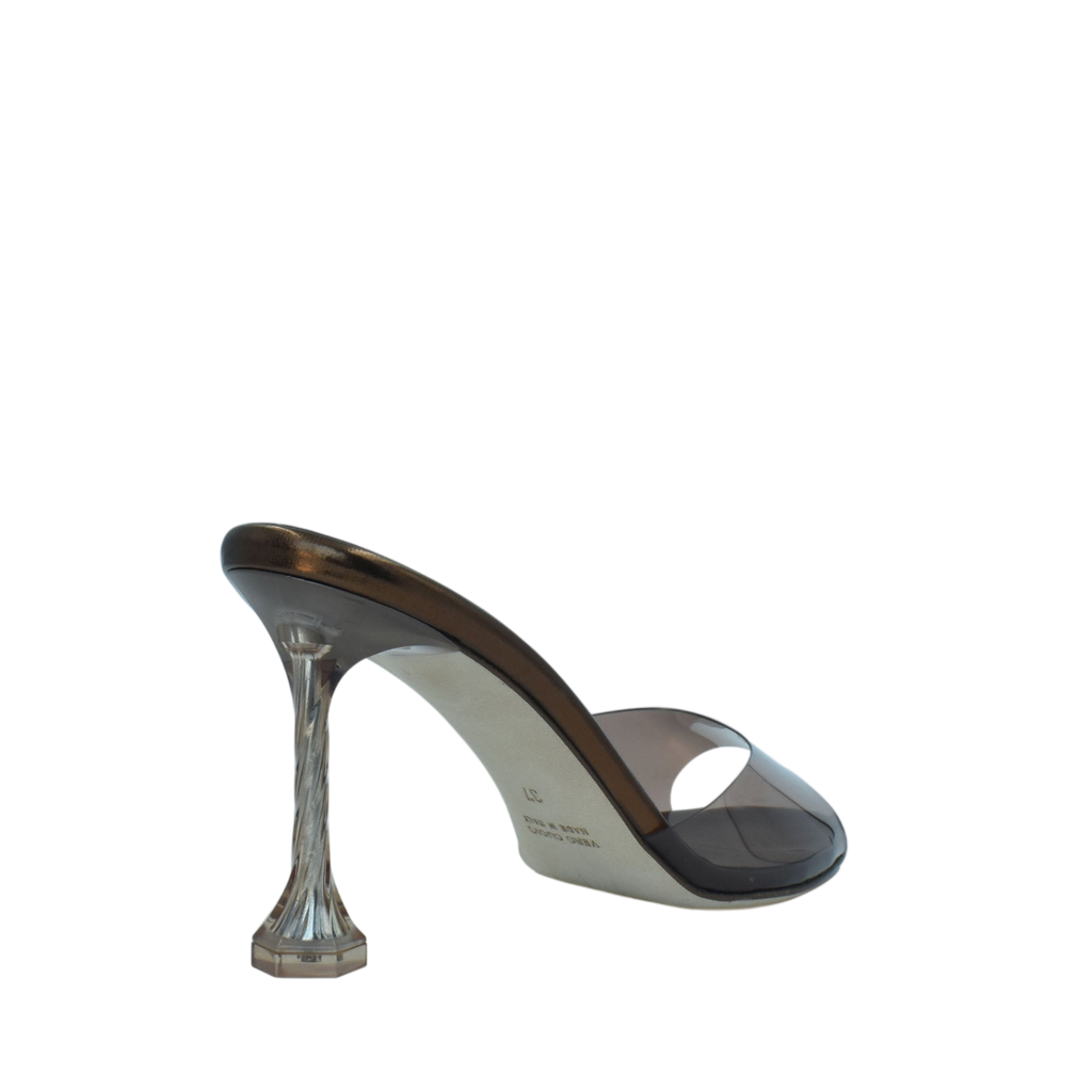 Isabella Vinyl